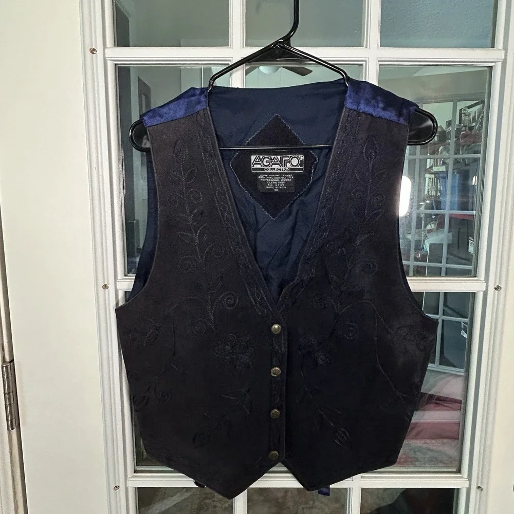 Vintage 90s Agapo Navy Blue Leather Suede Vest Floral Embroidered Oklahoma Men M